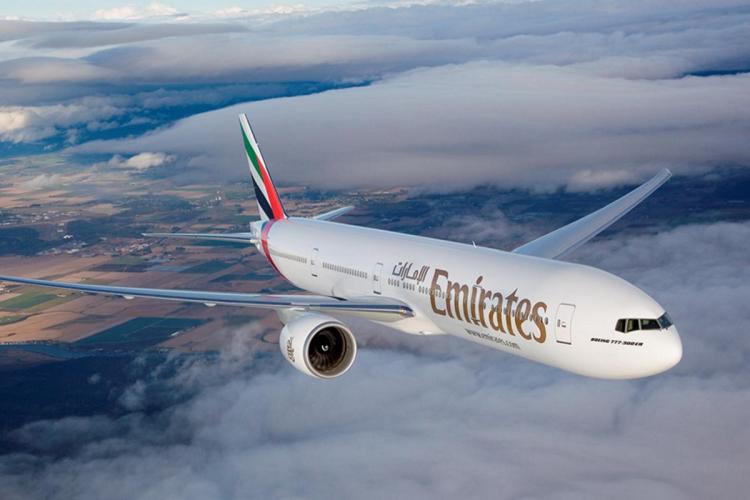 Emirates 1200 Twitter