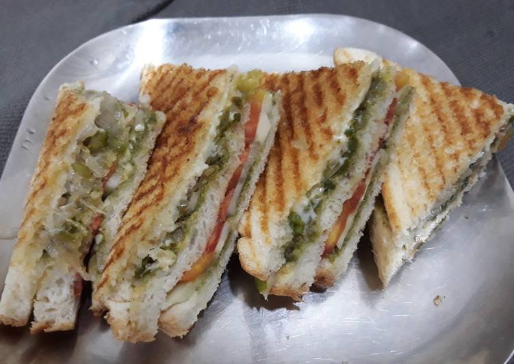 veg cheese grilled sandwich recipe main photo