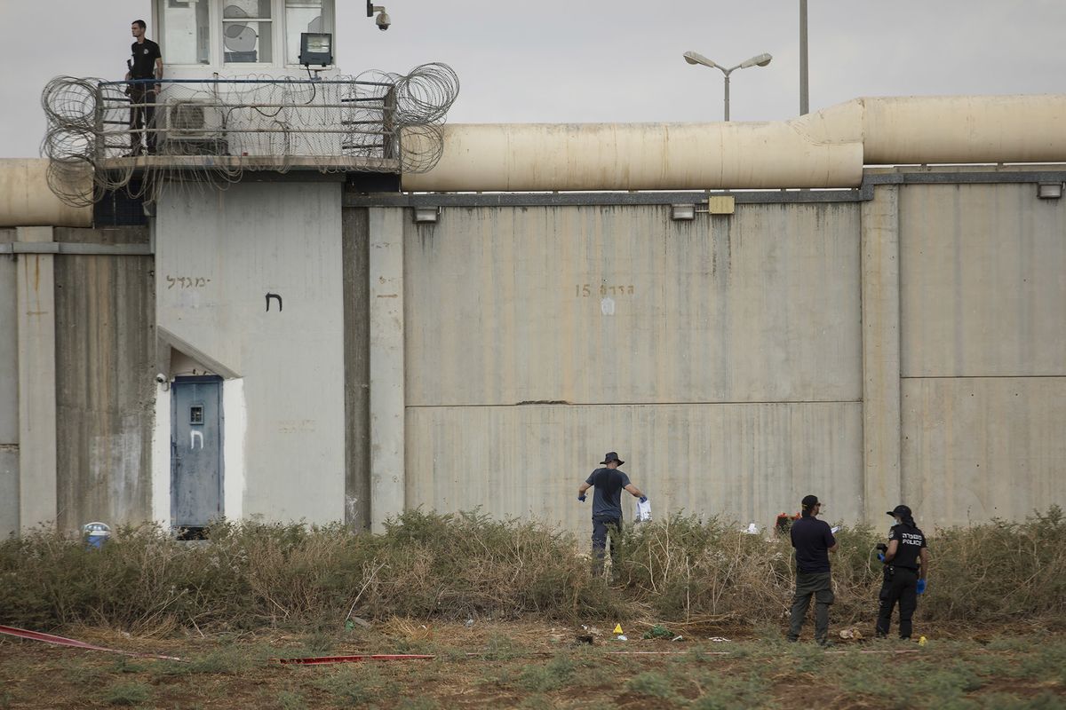 Prison Break Israel Style As Six Palestinians Escape High Security Prison