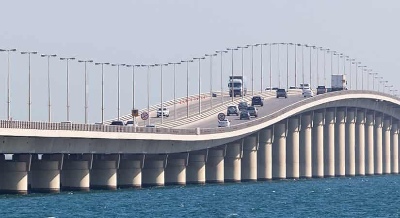 Five categories excluded from Corona test Fee for those crossing King Fahad Causeway Saudi