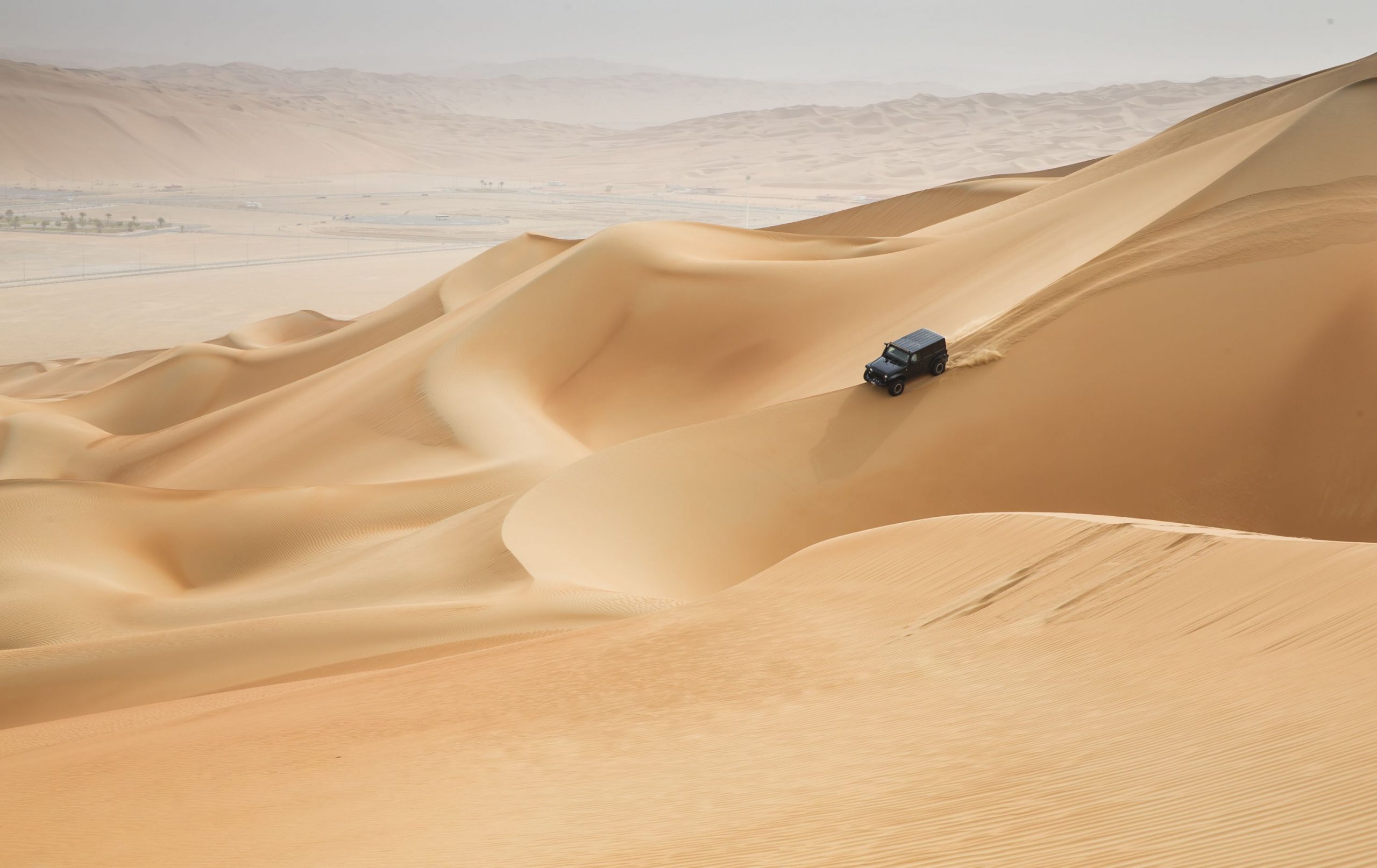 MgAHNZdC empty quarter shutterstock 682020559 2 scaled 1