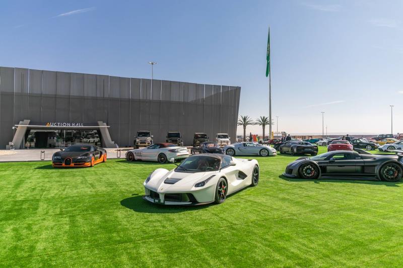 riyadh car show auction silverstone 004 800