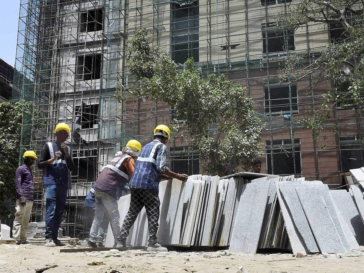 shortage oflabourers hits construction sites in delhi