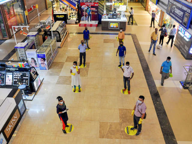 social distance at mall